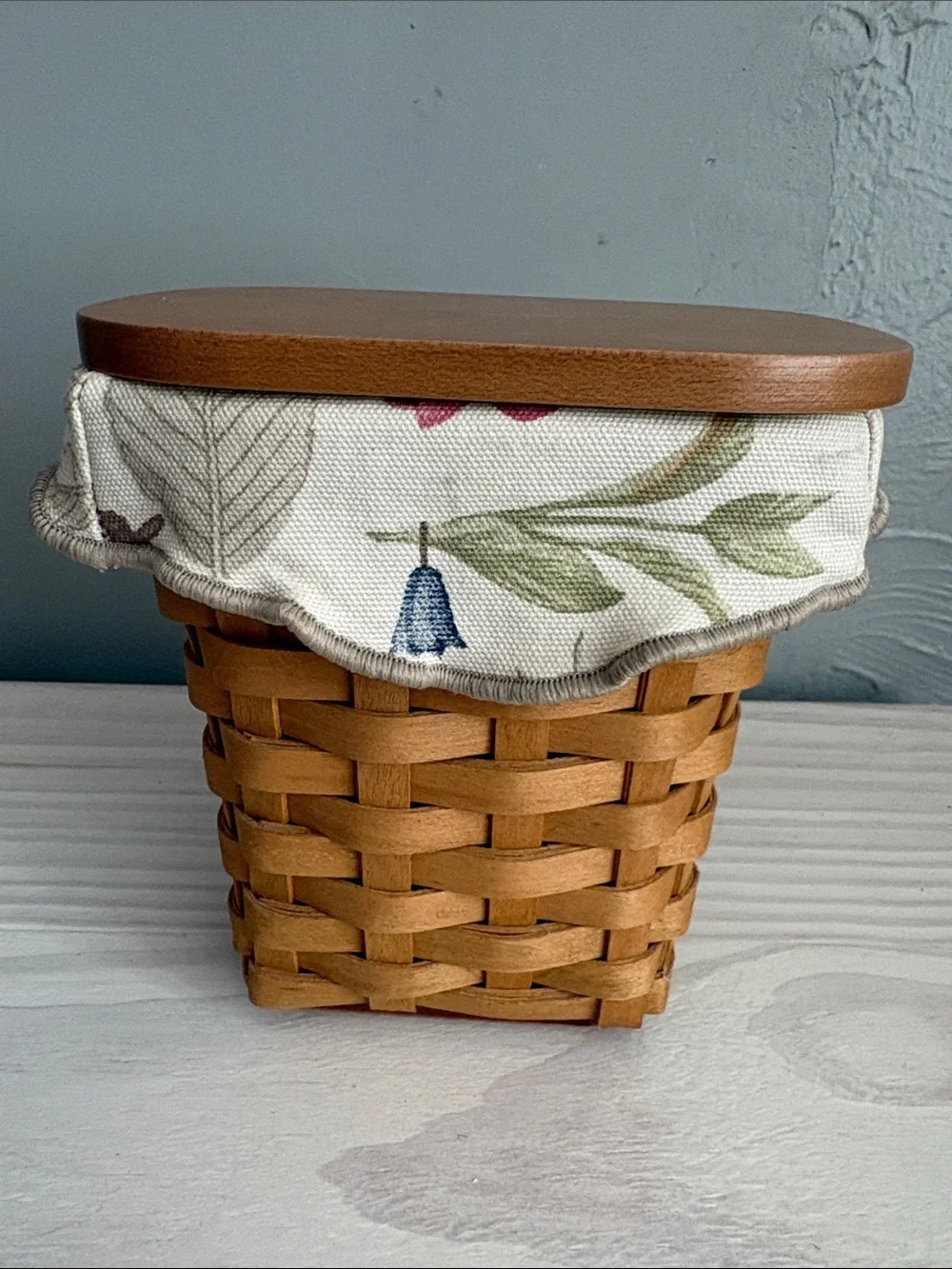 VTG Longaberger Vanity Basket, Horizon of Hope, Basket, Signed & Dated 2004